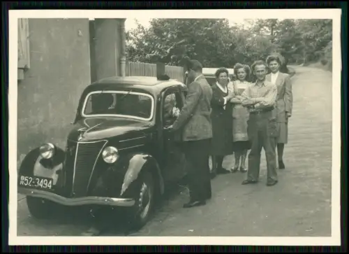 2x Foto - Pkw Auto Oldtimer - Ford Eifel und Mercedes-Benz 170 V (W 136