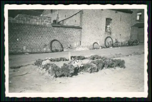 5x Foto - Wehrmacht Soldaten - Gräber Kreuze Namen Westfront