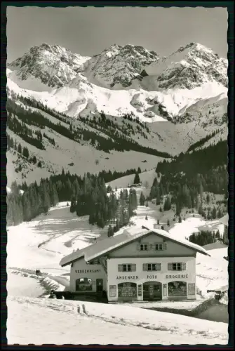AK Mittelberg Kleinwalsertal - Haus mit Verkehrsamt Drogerie Andenken Fotowaren