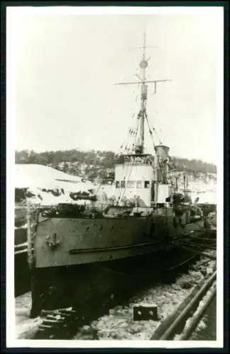Foto AK - Minensuchboot M 517 im Dock - Einsatz deutsche Kriegsmarine 1939-1945