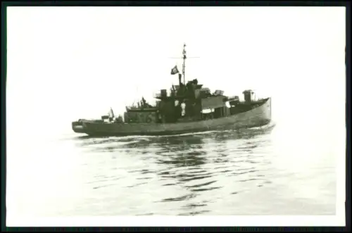 Foto AK Hilfs-Minensuchboot M 3825 - Motorfischlogger Kriegsmarine - 1939-1945