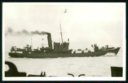 Foto AK - U-Boot Unterseeboot U-Jäger 1206 - Fischdampfer Mob-FD 5 - ex UJ 130