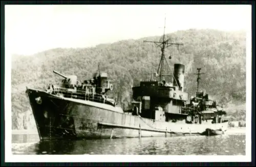 Foto AK - U-Boot-Jäger - UJ 1712 Hilfsschiff Kriegsmarine - Mob.-Fischdampfer
