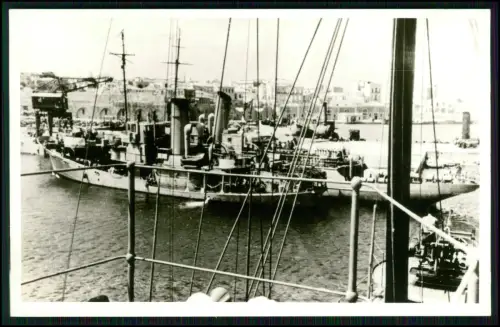 Foto AK - U-Boot-Jäger - UJ 2114 - und - UJ 2108 -im Hafen Mittelmeer Adria-Raum