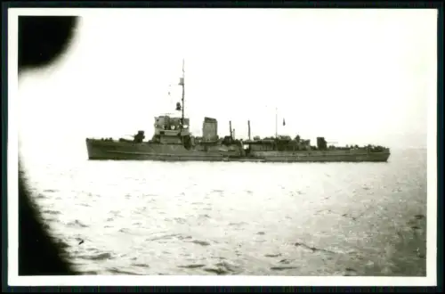 Foto AK - Minensuchboot M 10 Kriegsmarine - 1945 im Hafen von Lorient versenkt