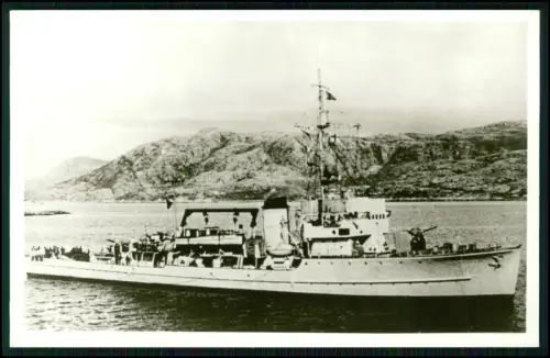 Foto AK - Minensuchboot M 203 - 1941 in Rostock in Dienst gestellt