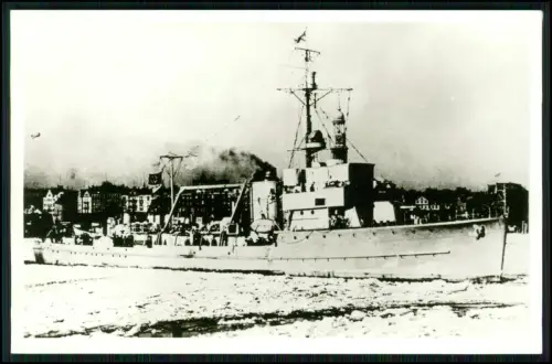 Foto AK - Minensuchboot M 256 Kriegsmarine - 1942 in Hamburg in Dienst gestellt