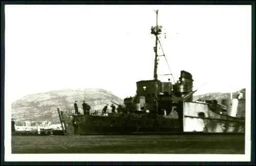 Foto AK - Minensuchboot M 330 - Bauwerft Lübecker Maschinenbau Kriegsbeute Russ.