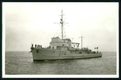 Foto AK - Minensuchboot M 606 ex 205 - französische Flagge  Neptun-Werft Rostock