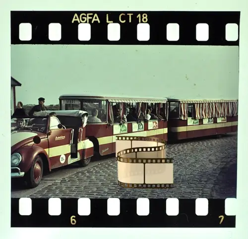 Orig. altes Farbdia - Norderney - Dünen-Express Bömmelbahn Bimmelbahn - VW Käfer