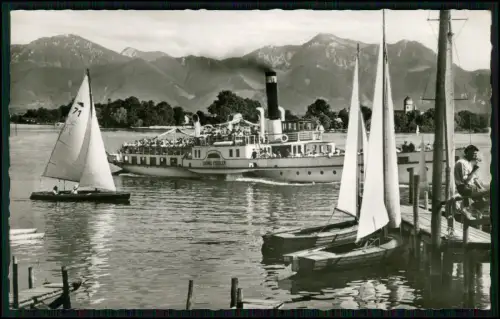 Foto AK - Chiemsee Schaufelraddampfer Ludwig Fessler - mit Segelboote am Steg