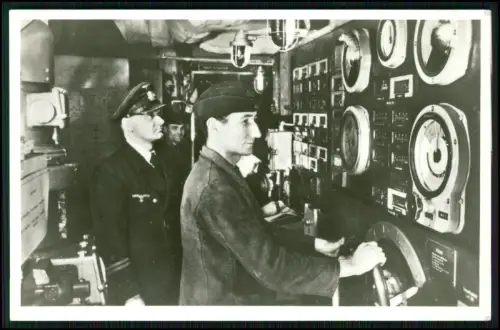 Foto AK - Zerstörer Z ? Kriegsmarine - Blick in den Maschinenkontrollraum