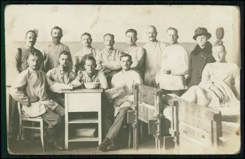 8x Echt Foto AK 1.WK - Soldaten im Lazarett Pfleger Ärzte Feldpost 1914-18 gel.