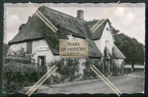 Foto AK 2x Nieblum Insel Föhr Nordfriesland Dorfstraße Cafe Friesenhaus Häus