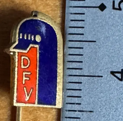 Nadel DFV Mitgliedsabzeichen - Feuerwehr Emaille Goldbronze