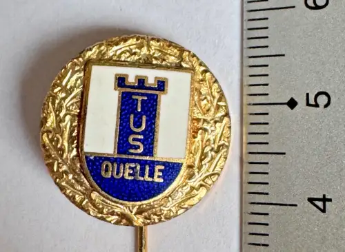 Bielefeld Brackwede TuS Quelle 1919 - Anstecknadel Emaille Wappen mit Hünenburg