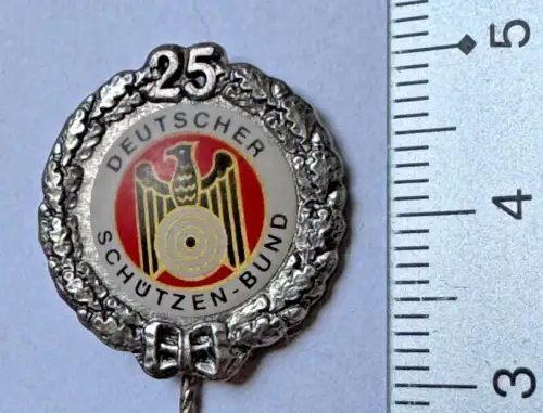 Deutscher Schützenbund Ehrennadel 25 Jahre - Bundesadler Eichenlaubkranz DSB
