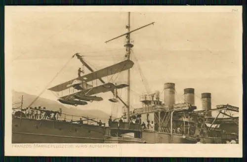 AK - Französisches Marineflugzeug wird aufgefischt -  Deutsches Kriegsschiff