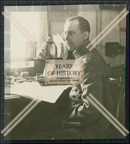 Foto 2x Soldat 1. WK 1918 am Schreibtisch EK-1 und 1927 Weihnachten Familie