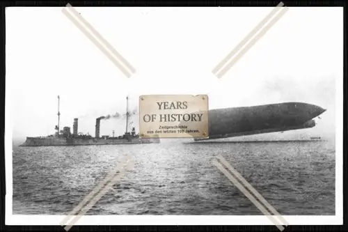 Foto Zeppelin Luftschiff Modell  M 4 ? 1915 mit SMS Kriegsschiff 