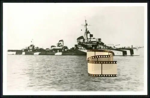 Foto AK - Z 32  - Zerstörer der deutschen Kriegsmarine - 1942 in Dienst gestellt
