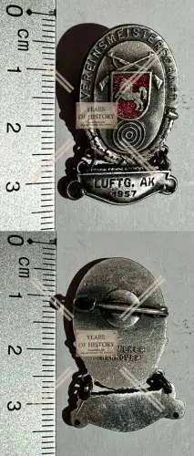 Schützen Nadeln Walsrode Vereinsmeisterschaft Luftgewehr AK 1957 Nadel   