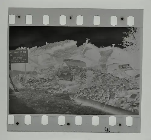 Original Negativ 1939-45 Frankreich Belgien Wehrmacht Hptm. Wahl Brücke zerstört