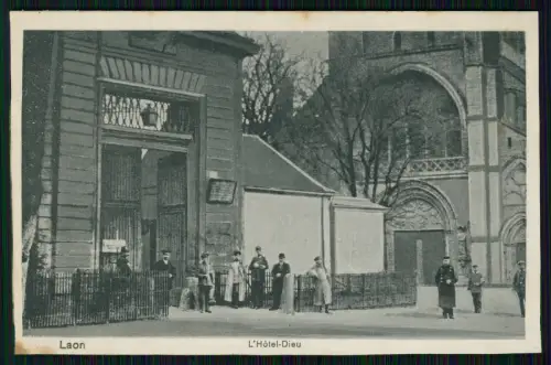 AK Laon - L'Hôtel Dieu - S. B. 2. Komp. Ldst. Btl. Paderborn VII 62 - Feldpost