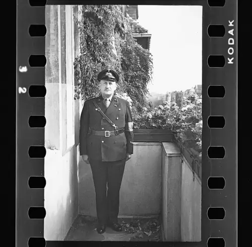 Orig. Negativ Kraftbootabteilung halbes Ärmelband verdeckt durch Kopierschutz