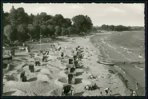 Foto AK - Breiter Strand von Haffkrug - zahlreiche Strandkörbe Badegäste Wellen