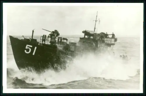 Foto AK Hilfs-Minensuchboot M 3151 - KFK 353 Kriegsfischkutter Marine 1939-1945