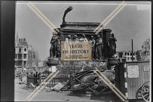 Foto Köln 1944-46 Heumarkt Reiterdenkmal des Königs Friedrich Wilhelm III.