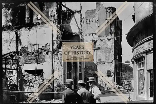 Foto Köln 1944-46 Geschäft Gebäude zerstört sprachlose Menschen