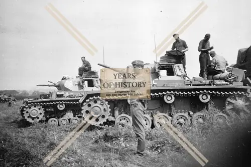Foto Panzer Tank Frankreich Kennung Ziffer 2 