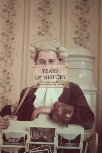 Repro Farbfoto 15x10cm Cafe Andenken Verkäufer Ansichtskarten Wo ?