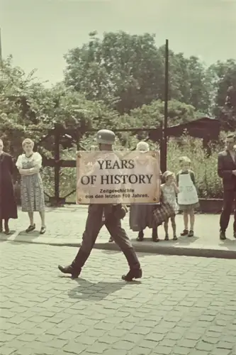 Repro Farbfoto 15x10cm Soldat Straßenansicht und vieles mehr
