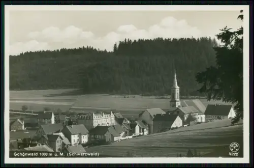 Foto AK - Schönwald im Schwarzwald - Blick auf das Dorf mit Kirche St. Anton