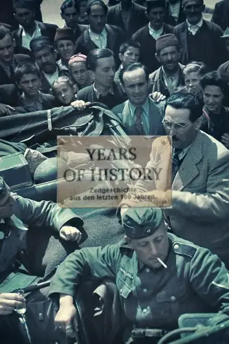 Repro Farb Foto no Original Soldaten im Fahrzeug Orient Balkan