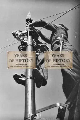 Repro Foto 10x15cm Nachrichten Soldaten Luftwaffe Technische Messgeräte uvm