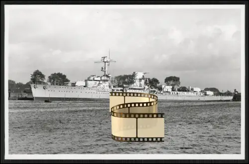 Foto AK - Kreuzer Leipzig - Kriegsmarine Kriegsschiff - Geschütztürme Brücke