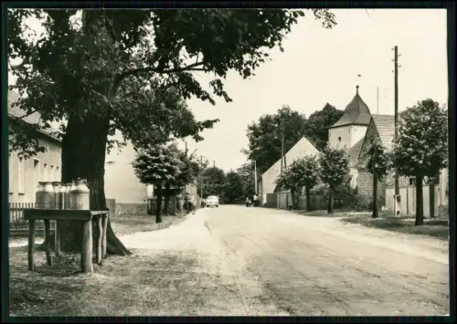 Foto AK Niewisch Friedland am Schwielochsee - Dorfstraße Kirche mit Dorfansicht