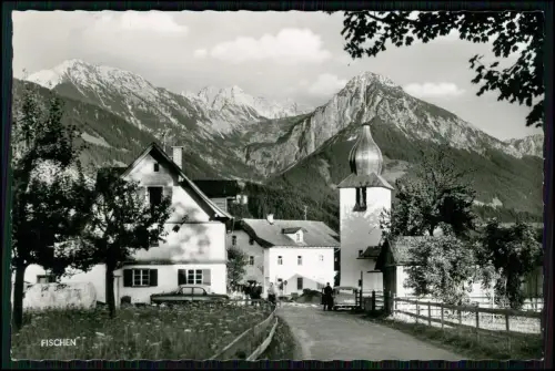 Foto AK - Fischen im Allgäu - Kirche Ort mit typischer Allgäuer Dorfarchitektur