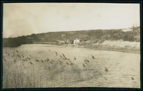 2x Foto 1. WK - Frankreich Belgien - Fabrikanlage an Gewässer Kanal oder Fluss