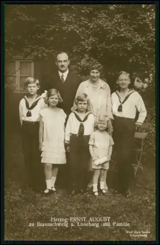 Foto AK - Herzog Ernst August - zu Braunschweig und Lüneburg mit seiner Familie