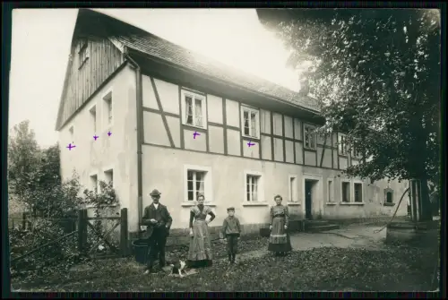 Foto AK - Erzgebirge bei Eppendorf Sachsen -  Fachwerkhaus mit Personen um 1910