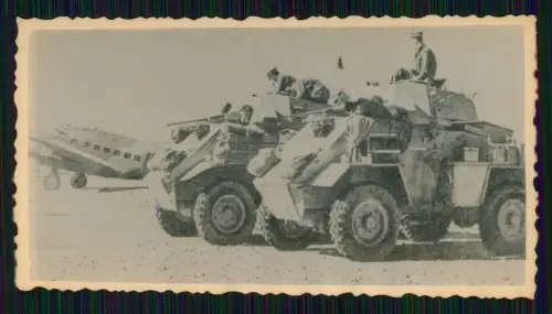 3x Foto 9 x 6 cm altes Papier nach 1945 - Panzer Tank Flugzeug Sdkfz