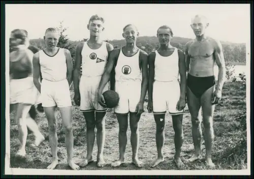 2x Foto - Hamburg Gruppe Sportler Trikot Hamburger Polizei aus der Zeit um 1930