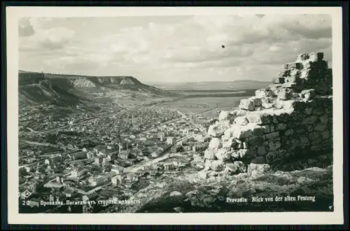 Echt Foto AK - Provadia Bulgarien Festung Ruinen Balkan Blick auf die Stadt 1940