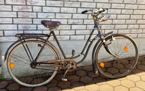 Altes Damenfahrrad - Stahlrahmen Wittkop Sattel - Einzelteile Zubehör verwertbar