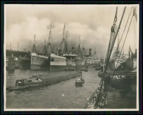 8x Foto - Hamburg Wörmann-Dampfer u.a. Schiffe Motive im Hamburger Hafen 1920er